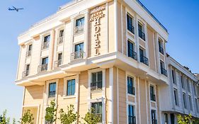 Bera Airport Hotel